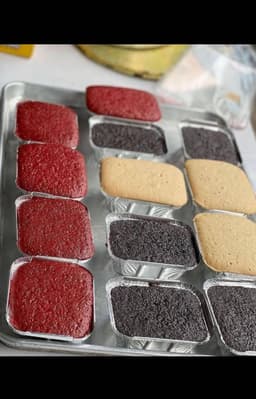 Vanilla foil cake